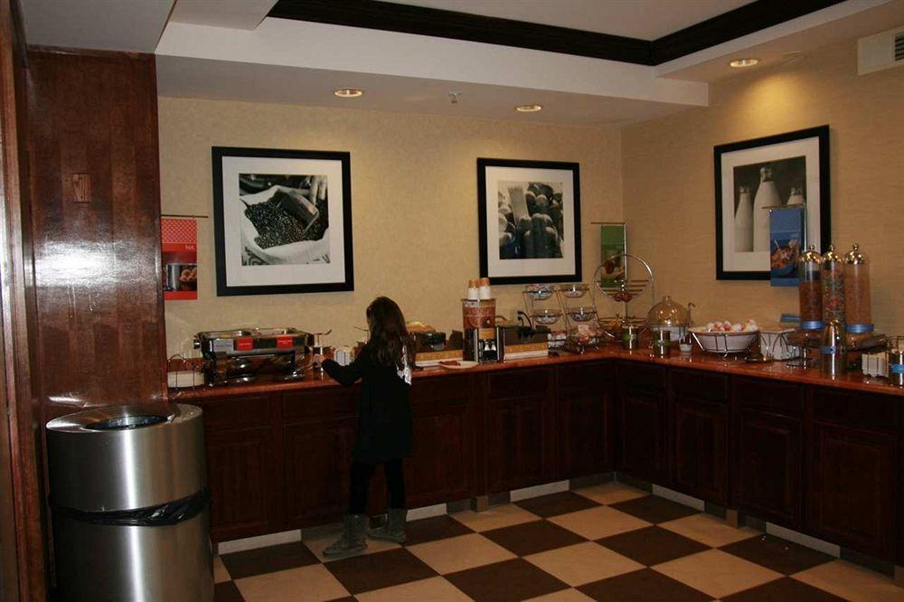 Hampton By Hilton Brattleboro Restaurante foto
