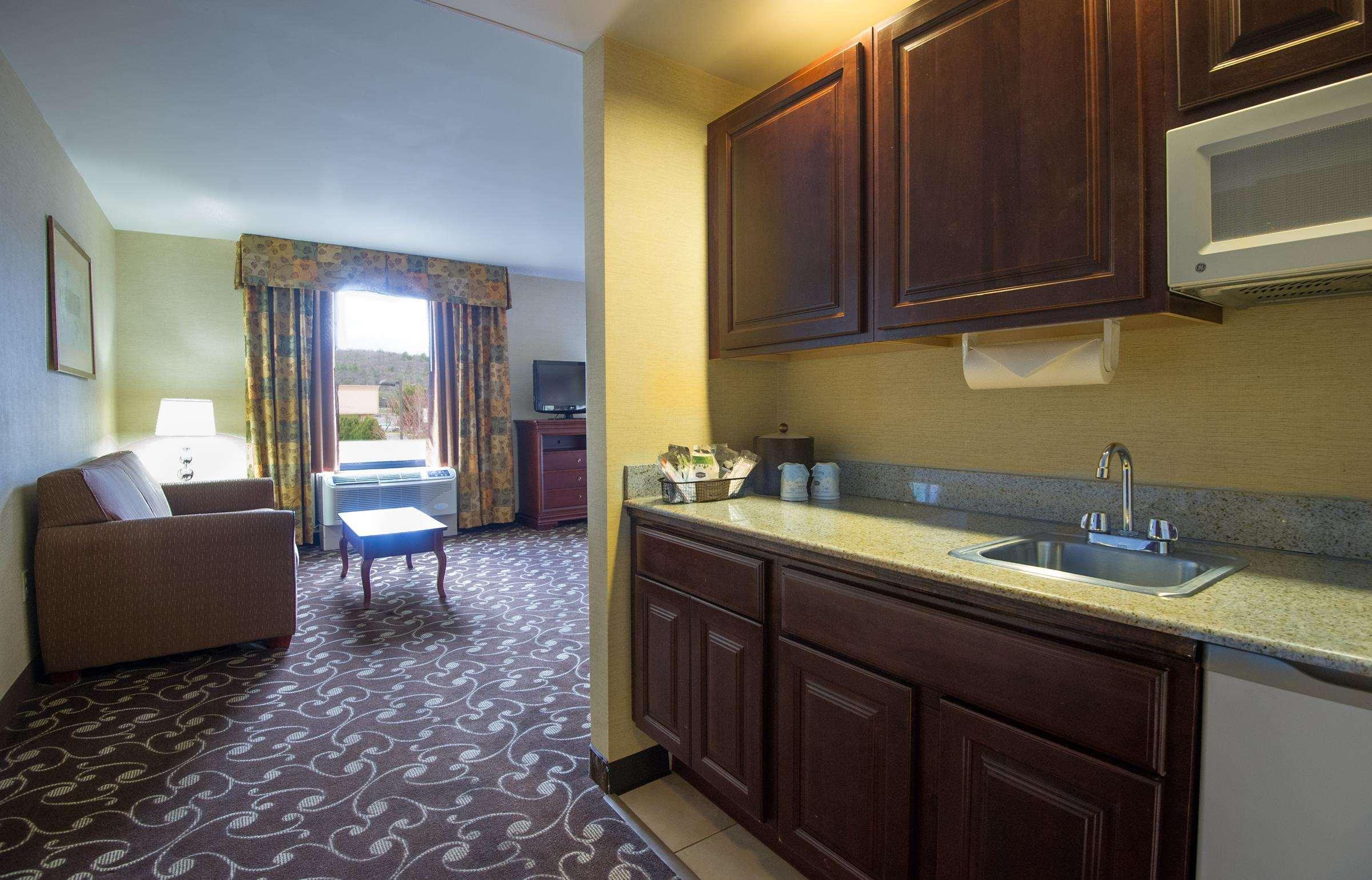 Hampton By Hilton Brattleboro Exterior foto