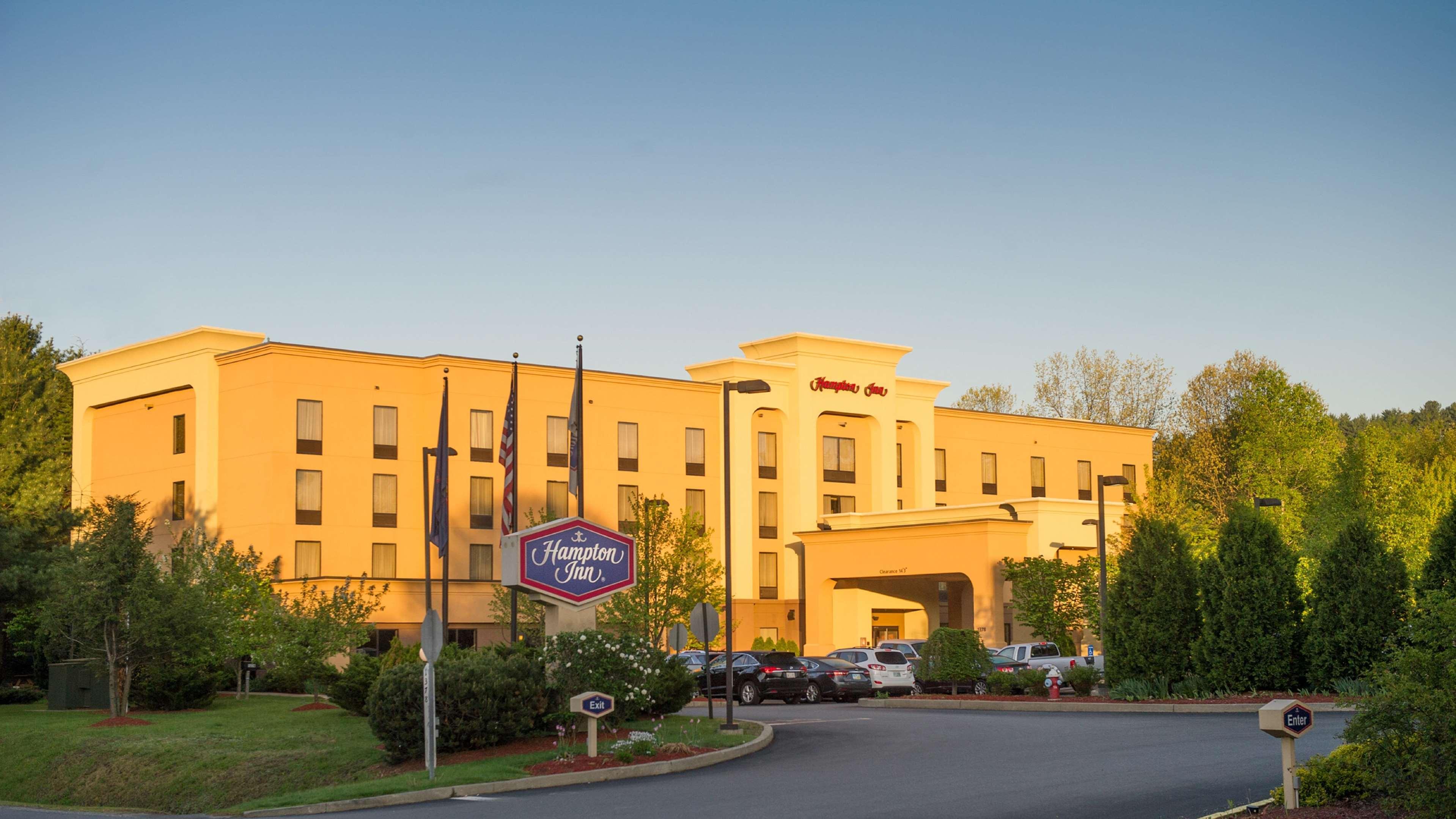 Hampton By Hilton Brattleboro Exterior foto