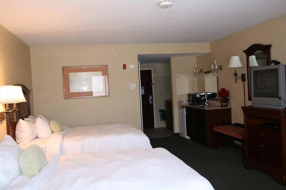 Hampton By Hilton Brattleboro Exterior foto
