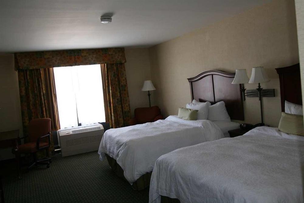 Hampton By Hilton Brattleboro Exterior foto