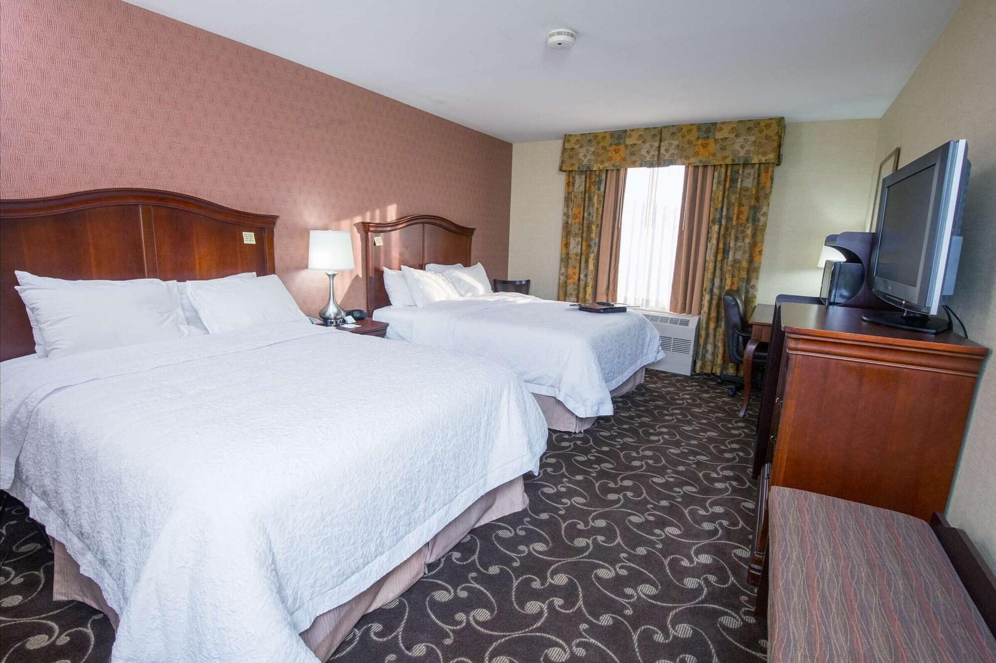 Hampton By Hilton Brattleboro Exterior foto
