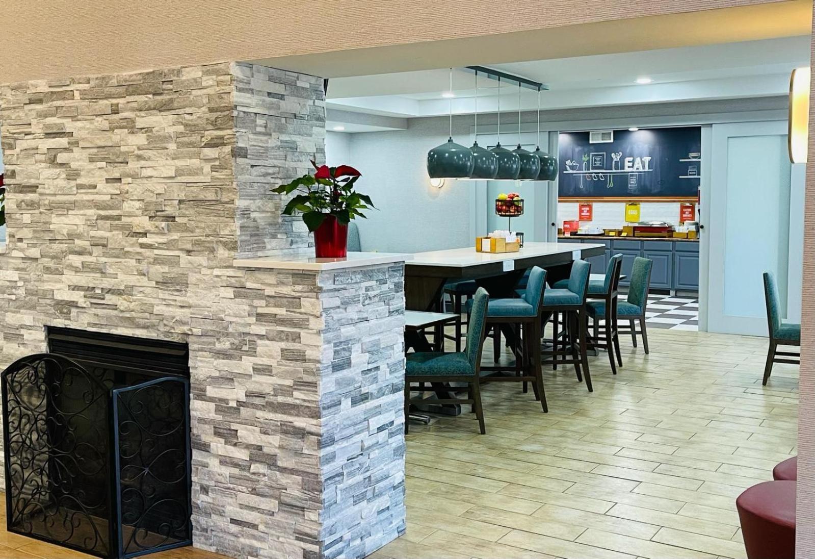 Hampton By Hilton Brattleboro Exterior foto